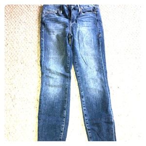 Good American jeans size 28